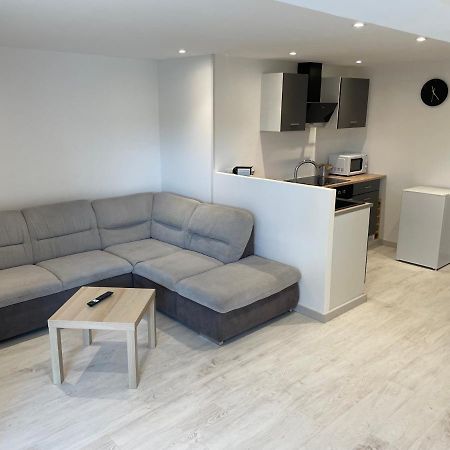 Joli Logement Au Pied Des Alpilles Eyguières Exteriér fotografie